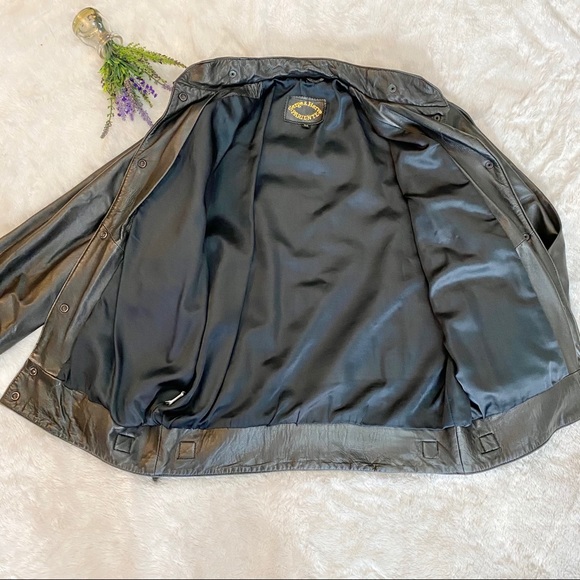 VINTAGE 80s Soft Supple Black Leather Jacket - Picture 6 of 11